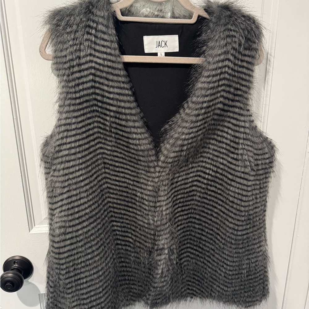 Jack by BB Dakota Faux Fur Vest in Black and Gray